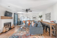 Cozy and Stylish Farmhouse in South Atlanta Hotels Santiago