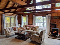 Cozy Cabin Hidden Away on a Lake Hotels Santiago