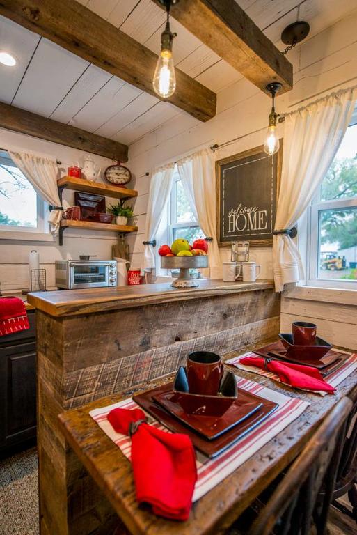 Cozy Cabin Little Red Hen 12 Min To Magnolia - thumb 3