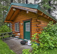 Cozy Cabin on the Creek Near Hiking Trails and Town! - Tourism Bookings