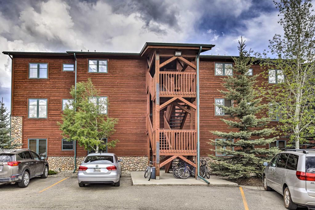 Cozy Condo With Mtn Views And Deck - Walk To Grand Lake! - thumb 2