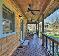 Cozy Country Cabin with Deck - 15 Mins to Asheville - Tourism Bookings