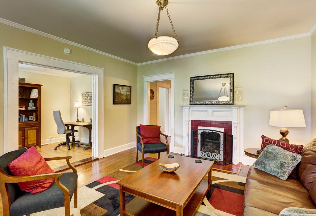 Cozy Fayetteville Home W/Yard - Close To Downtown! - thumb 0