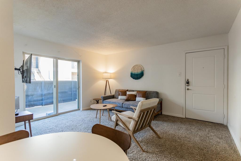 Cozy Flat In The Heart Of Midland - thumb 0