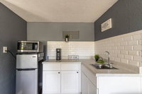 Cozy Garage at the Blue House USA Accommodation