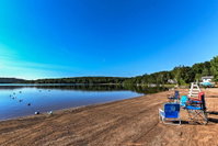 Cozy Getaway with Arrowhead Lake Community Amenities Tourism Bookings