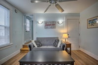 Cozy Hampton Apartment - Walk to Beach and Eats Tourism Bookings