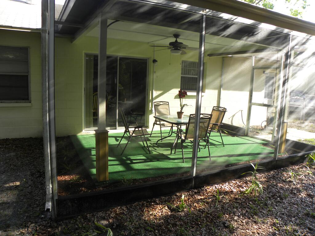 Cozy House With Fenced Yard Close To The Beaches - thumb 2