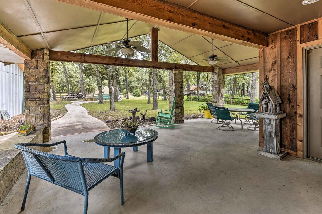 Cozy Kingston House With Fire Pit & Lush Setting! - thumb 1