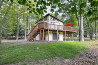 Cozy Lake Harmony Home with Deck - Between 2 Lakes Tourism Bookings