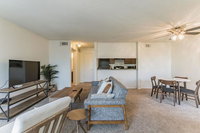 Cozy Midland Flat in Central Location Tourism Bookings