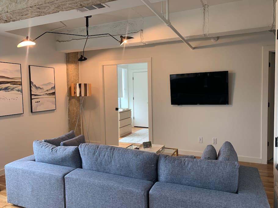 Cozy Oak Lawn Suite - thumb 3