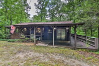Cozy Robbinsville Cabin with Deck-By Fontana Lake Tourism Bookings