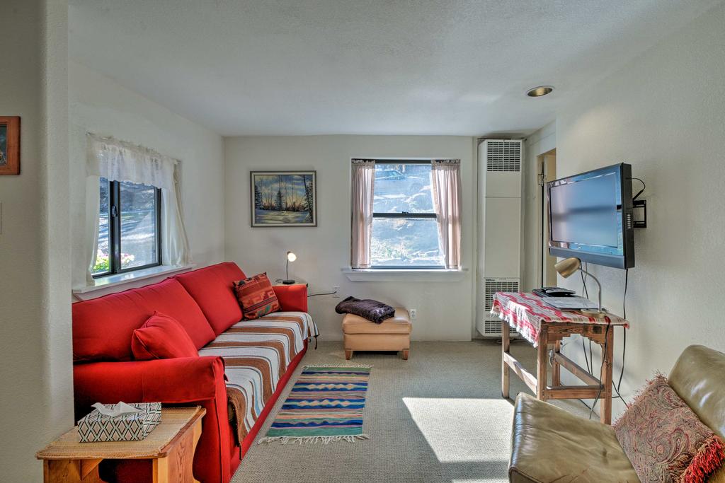 Cozy Ruidoso Cabin With Decks - 1 Mile To Downtown! - thumb 1