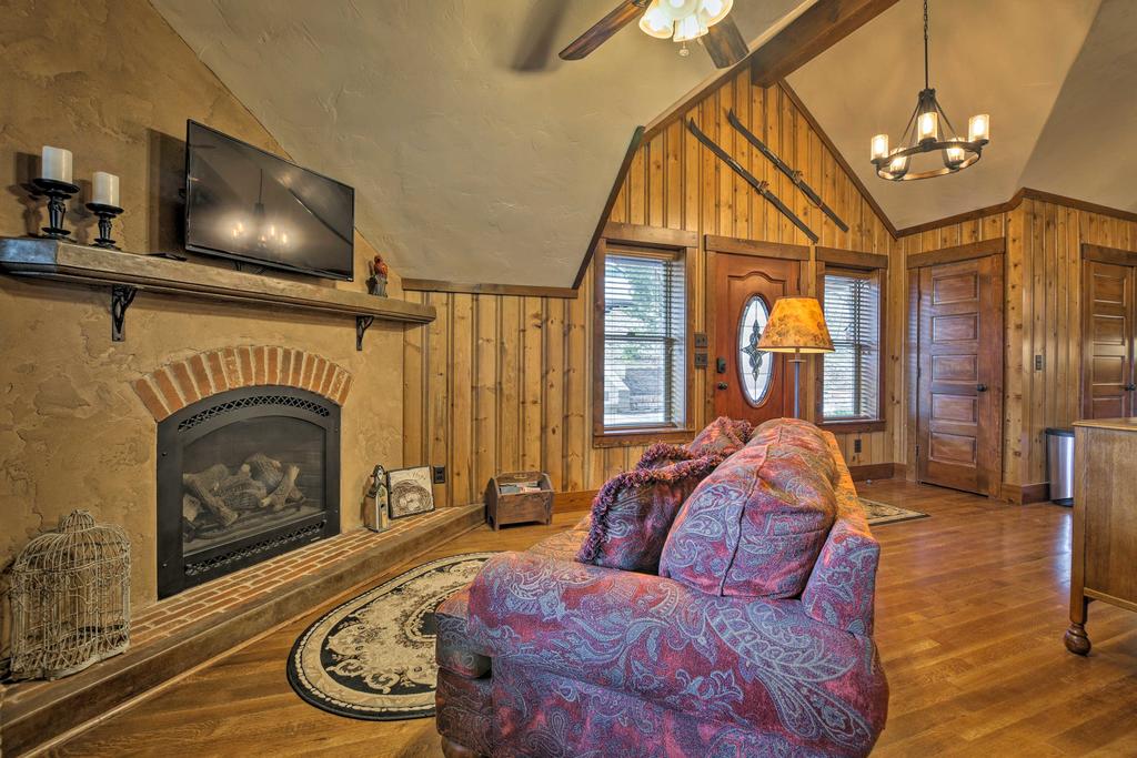 Cozy Ruidoso Cottage With Deck - 10 Min To Village! - thumb 2