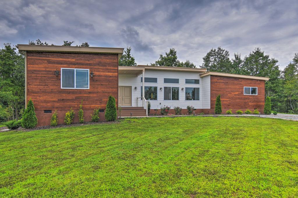 Cozy Rutherfordton Cabin With Hot Tub & Patio! - thumb 1