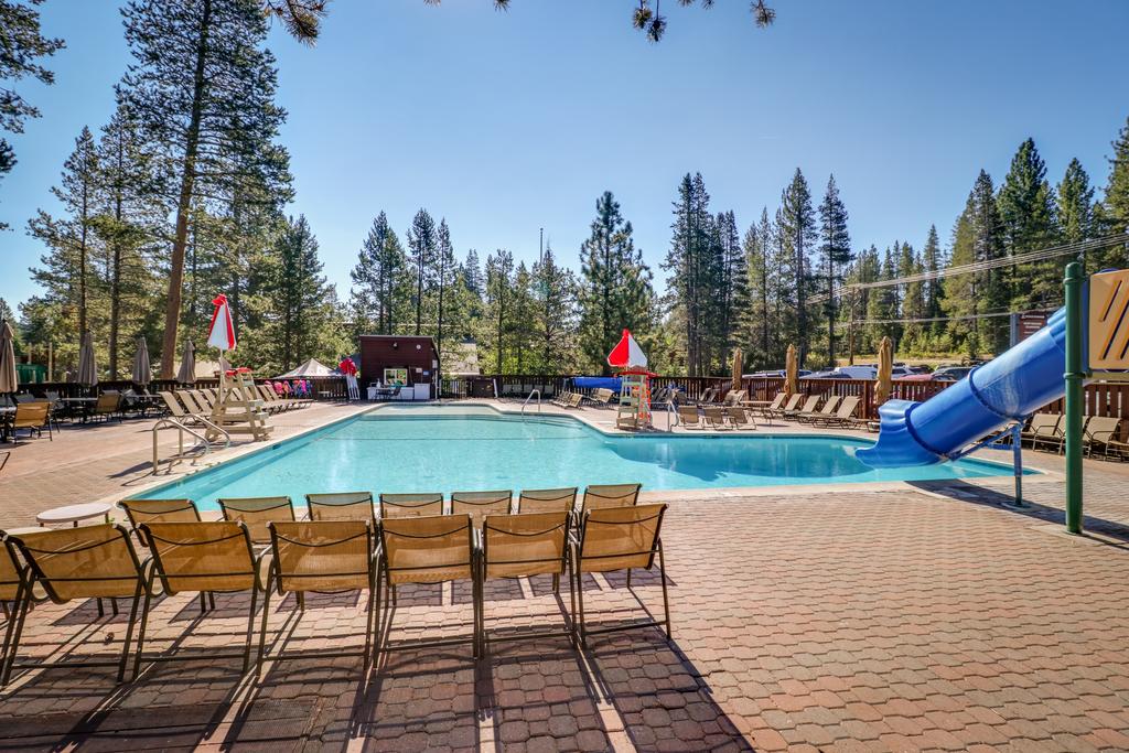 Cozy Ski Bowl Condo - 1 Bed 1 Bath Apartment In Tahoe Donner - thumb 2
