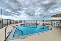 Cozy Studio on Ormond Beach with Pool and Ocean Views Tourism Bookings
