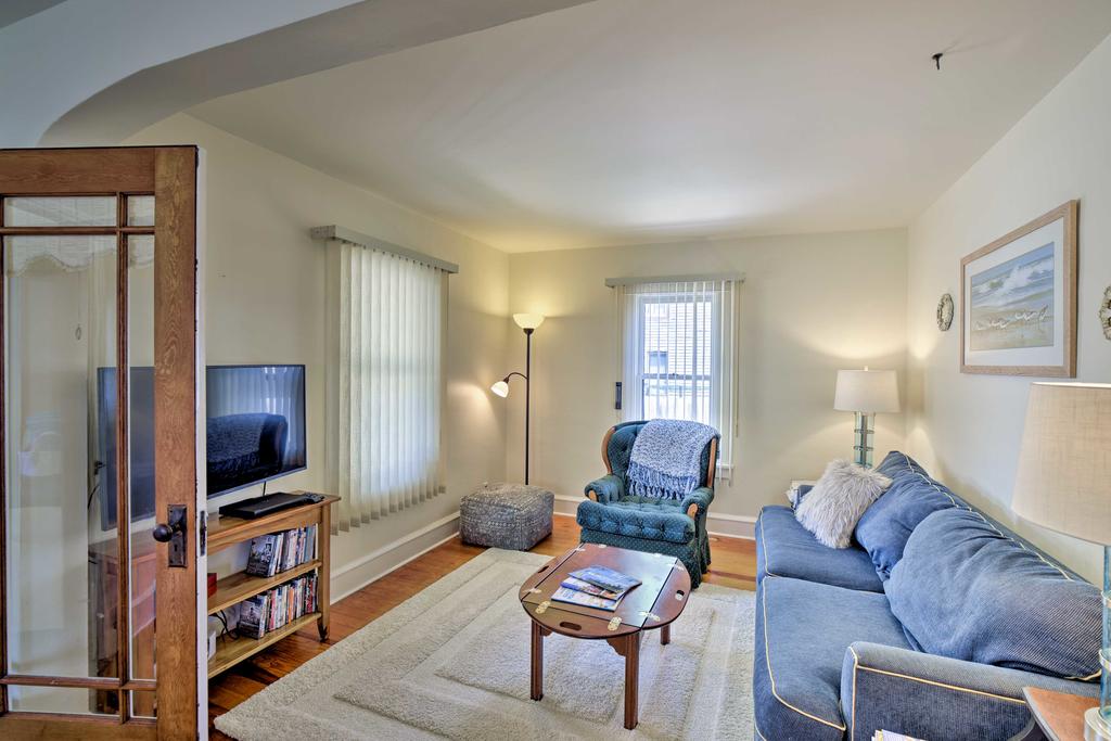 Cozy Two Rivers Home - Walk To Lake Michigan! - thumb 1