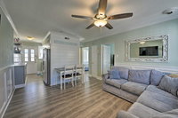 Cozy Wildwood Condo - Walk to Beach  Dining Tourism Bookings