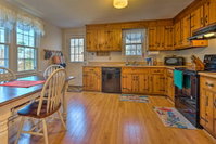 Cozy Yarmouth Home - Walk to Colonial Acres Beach Tourism Bookings