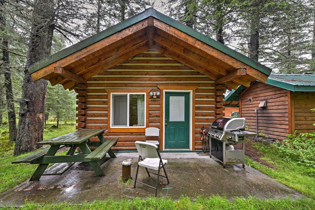 Creekside Seward Cabin With BBQ Fire Pit On 3 Acres! - thumb 0