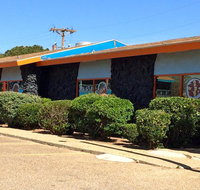 Crystal Palace Inn Brownfield - Tourism Bookings