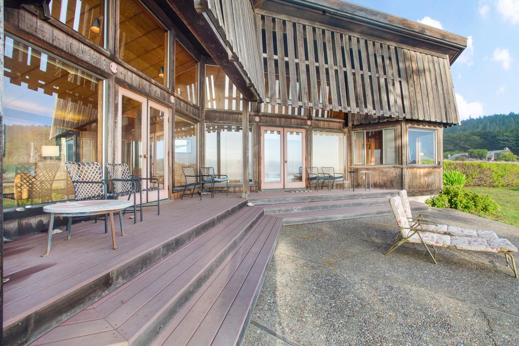 Curtis-Moulton Retreat - thumb 2