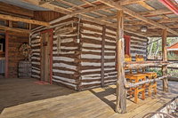 Custom 'Texas Cabin' Studio - 5 Min to Gruene Hall Tourism Bookings
