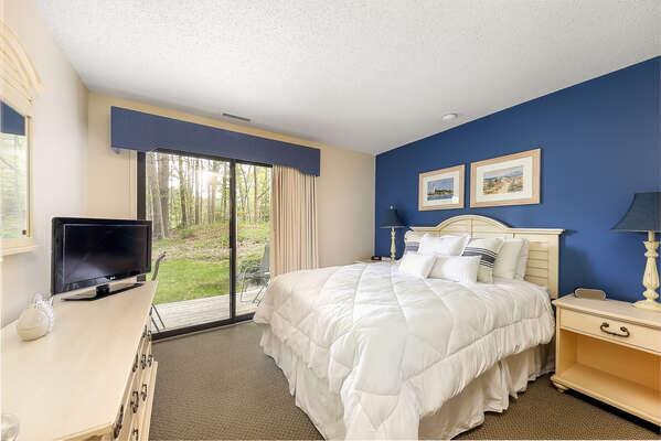 Cute Beach Side Condo On The Beautiful Bay - thumb 1