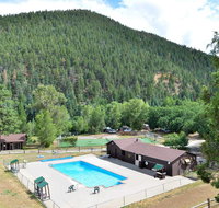 Cutty's Hayden Creek Resort - China Accommodation