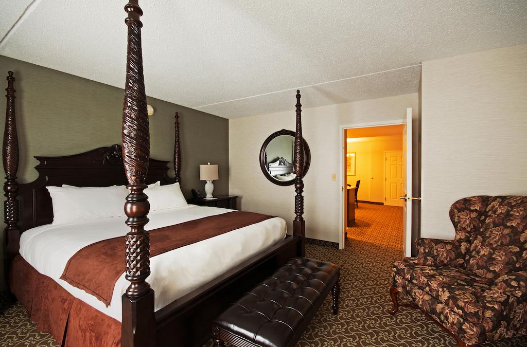 D. Hotel Suites & Spa - thumb 3