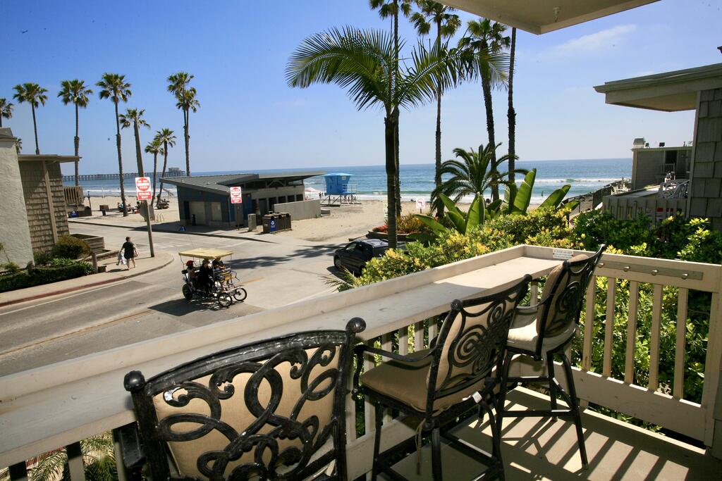 D2 - Breakwater Bungalow - thumb 0