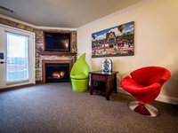 Das Tulip of Helen - Ground floor accessible condo at towns center USA Accommodation