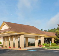 Days Inn  Conf Center by Wyndham Southern Pines Pinehurst - Tourism Bookings