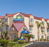 Days Inn by Wyndham Carlsbad - USA Accommodation