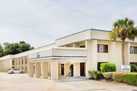 Days Inn by Wyndham Little River Hotels Santiago