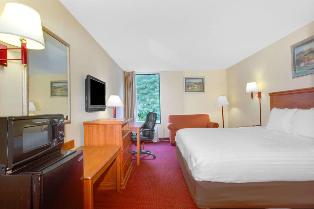 Days Inn By Wyndham Mount Hope - thumb 3