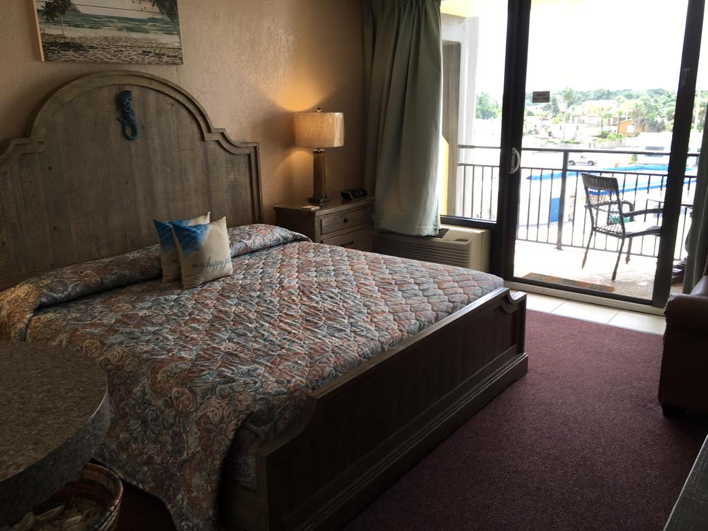 Daytona Beach Hawaiian Inn - thumb 3