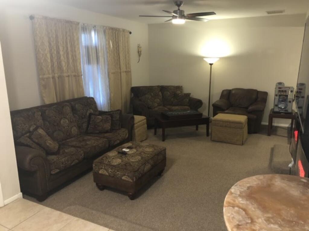 DE PLA HOUZZ Newly Remodeled 2bd/1ba - thumb 2