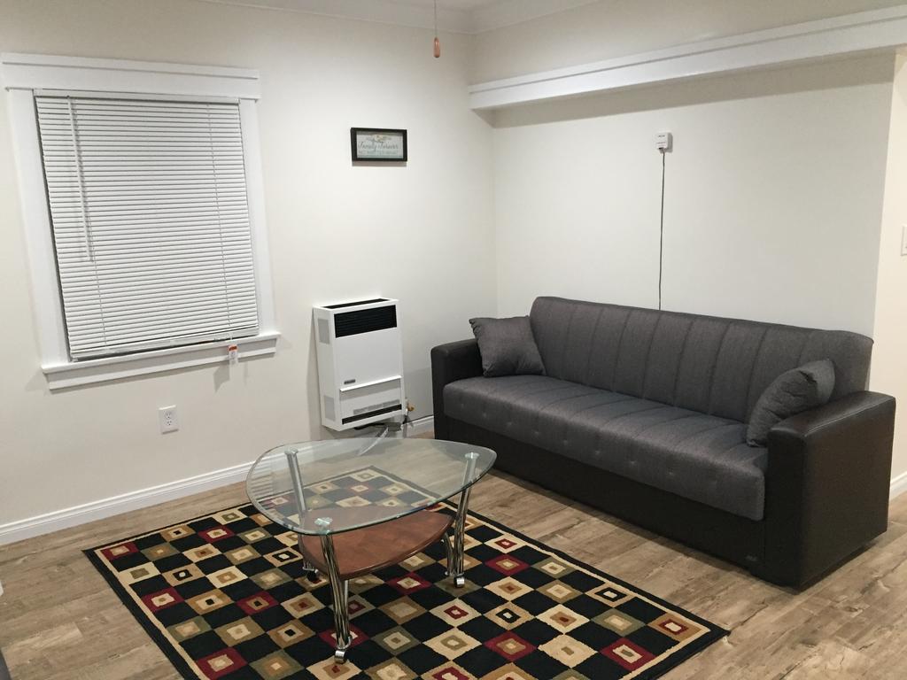 Dear Housing LLC 1604 - thumb 0