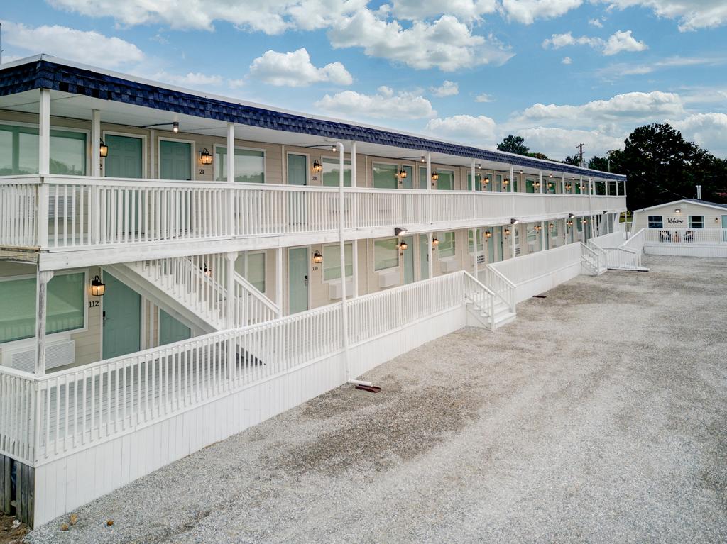 Deltaville Dockside Inn - thumb 0