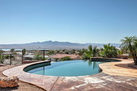 Deluxe Gated Home with Pool Overlooking Lake Havasu USA Accommodation