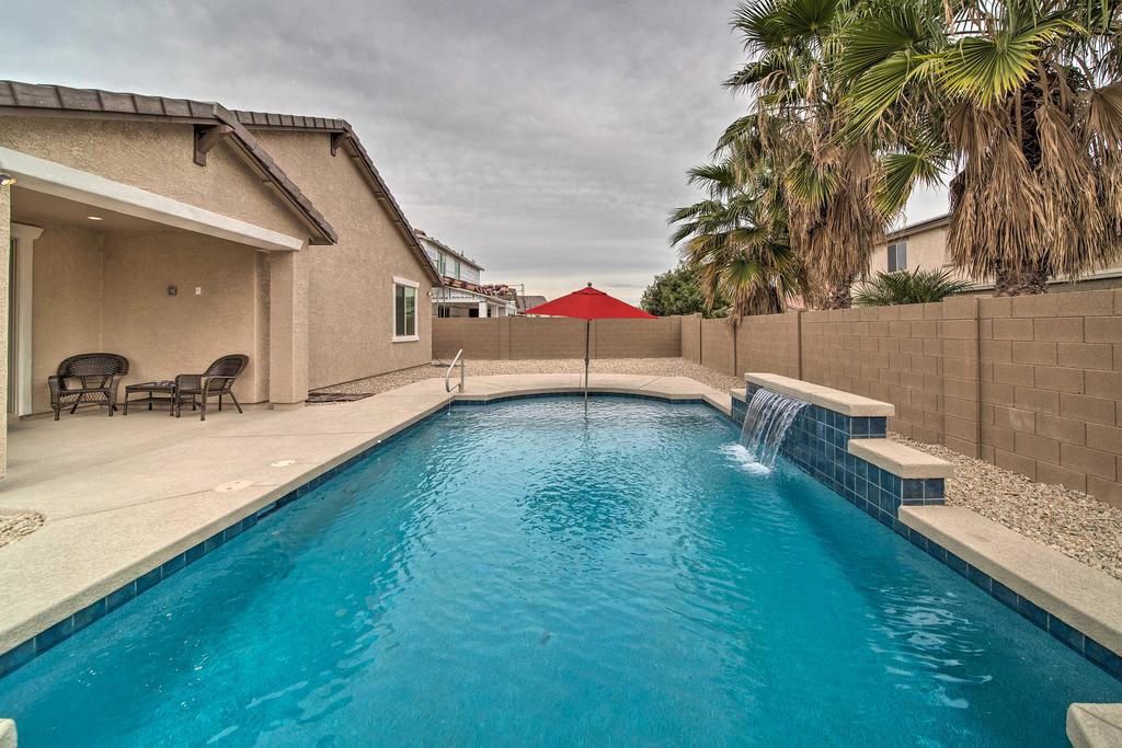 Desert Den With Pool - 3Mi To Goodyear Ballpark! - thumb 1