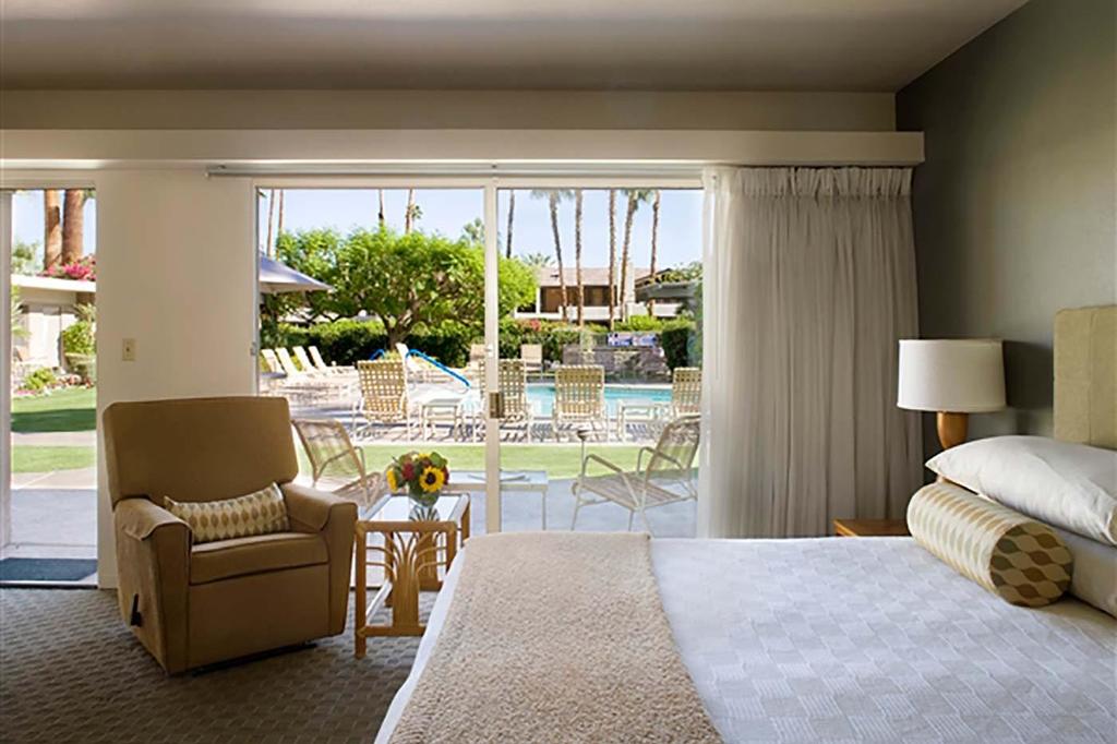 Desert Hills - thumb 2