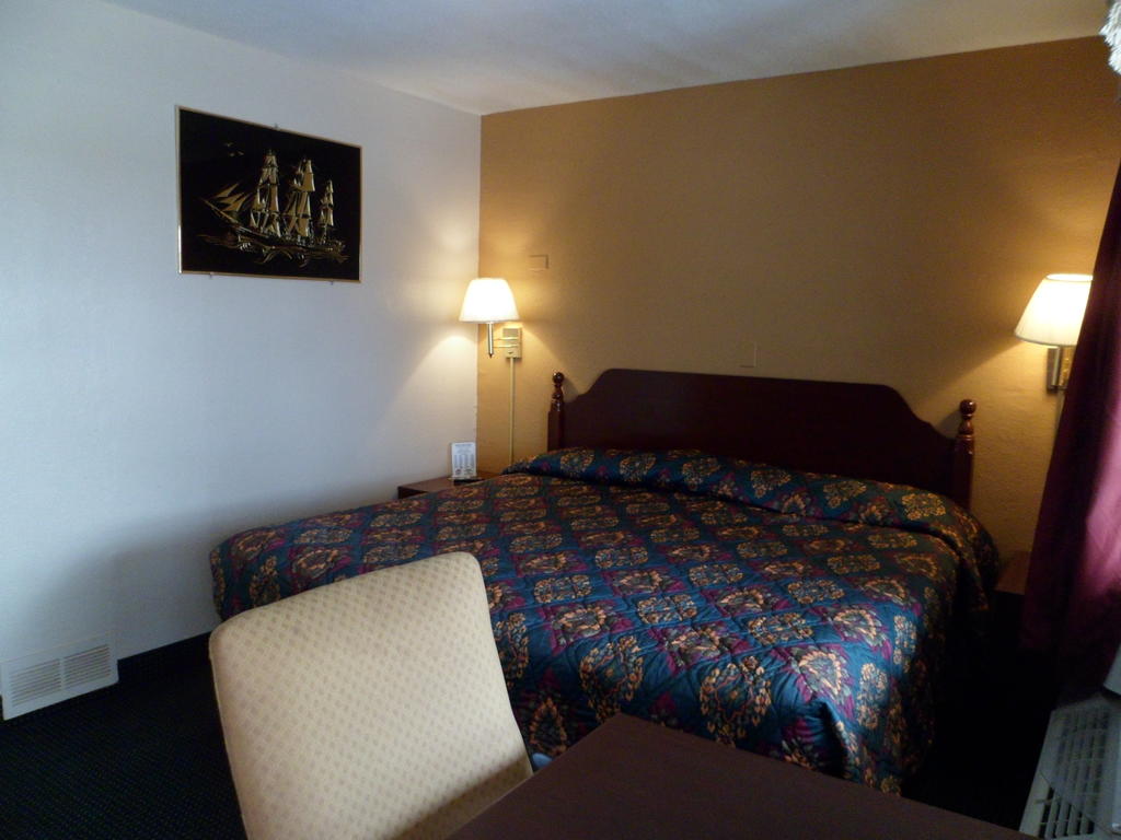 Desert Hills Motel - thumb 1