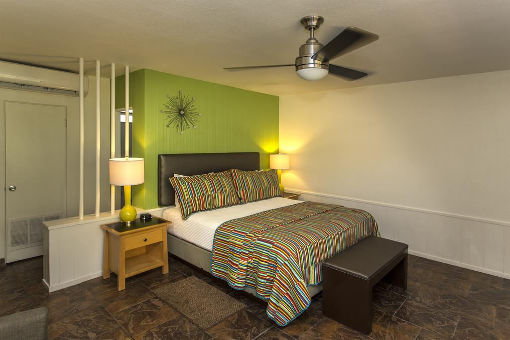 Desert Riviera Hotel - thumb 2