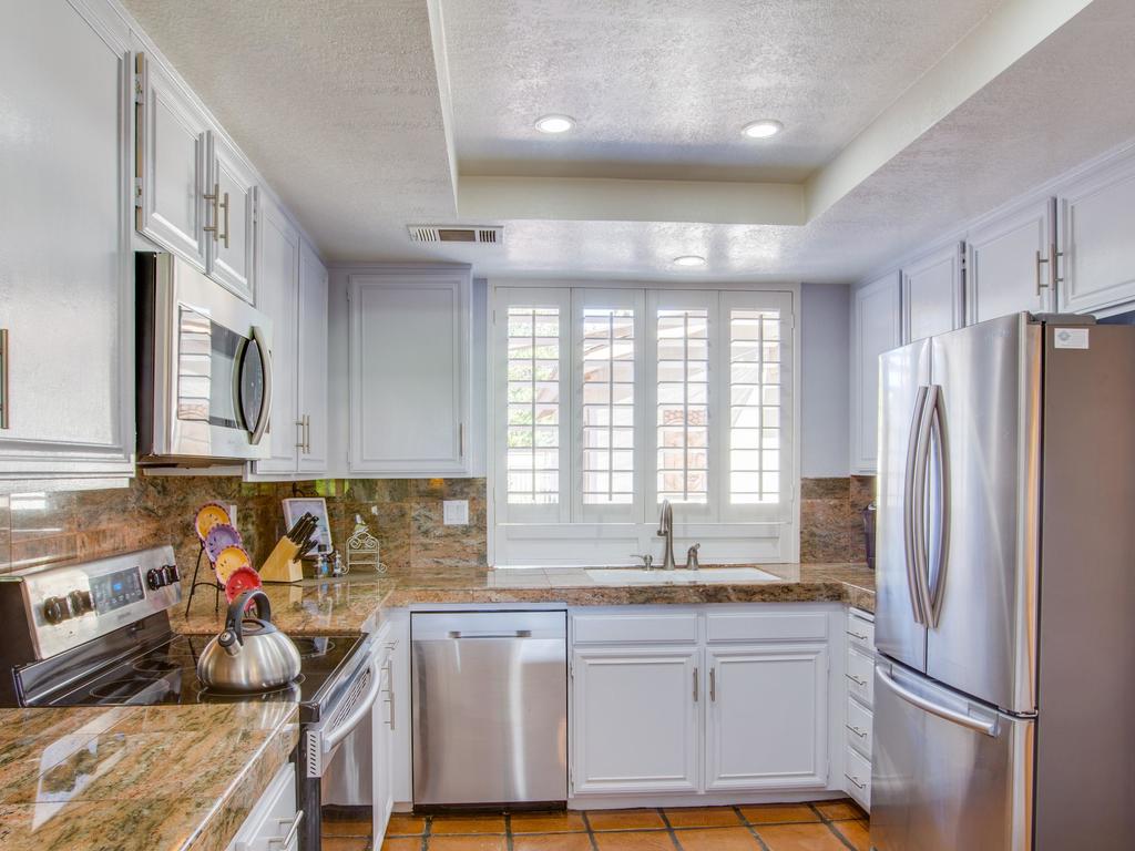 Desert Song At Monterey Country Club - thumb 2