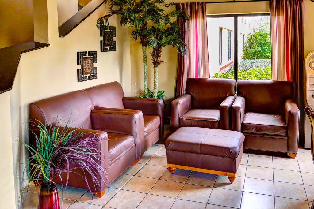 Destiny Palms Hotel Maingate West - thumb 2