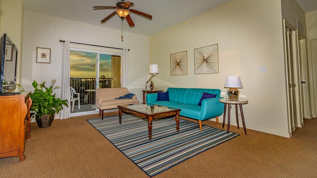 Disney Spring Area/Pirate Boat Pool - thumb 2